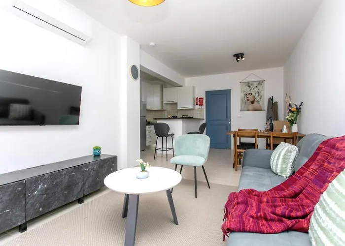 Harmony Of Sew View, Nature And Amazing Pool Polis