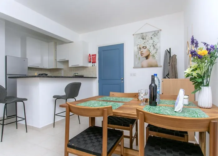 Harmony Of Sew View, Nature And Amazing Pool * Polis