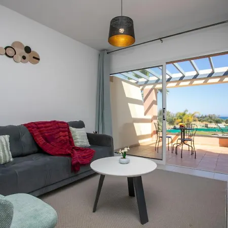 Apartment Harmony Of Sew View, Nature And Amazing Pool Polis