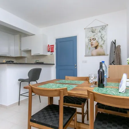 Harmony Of Sew View, Nature And Amazing Pool * Polis